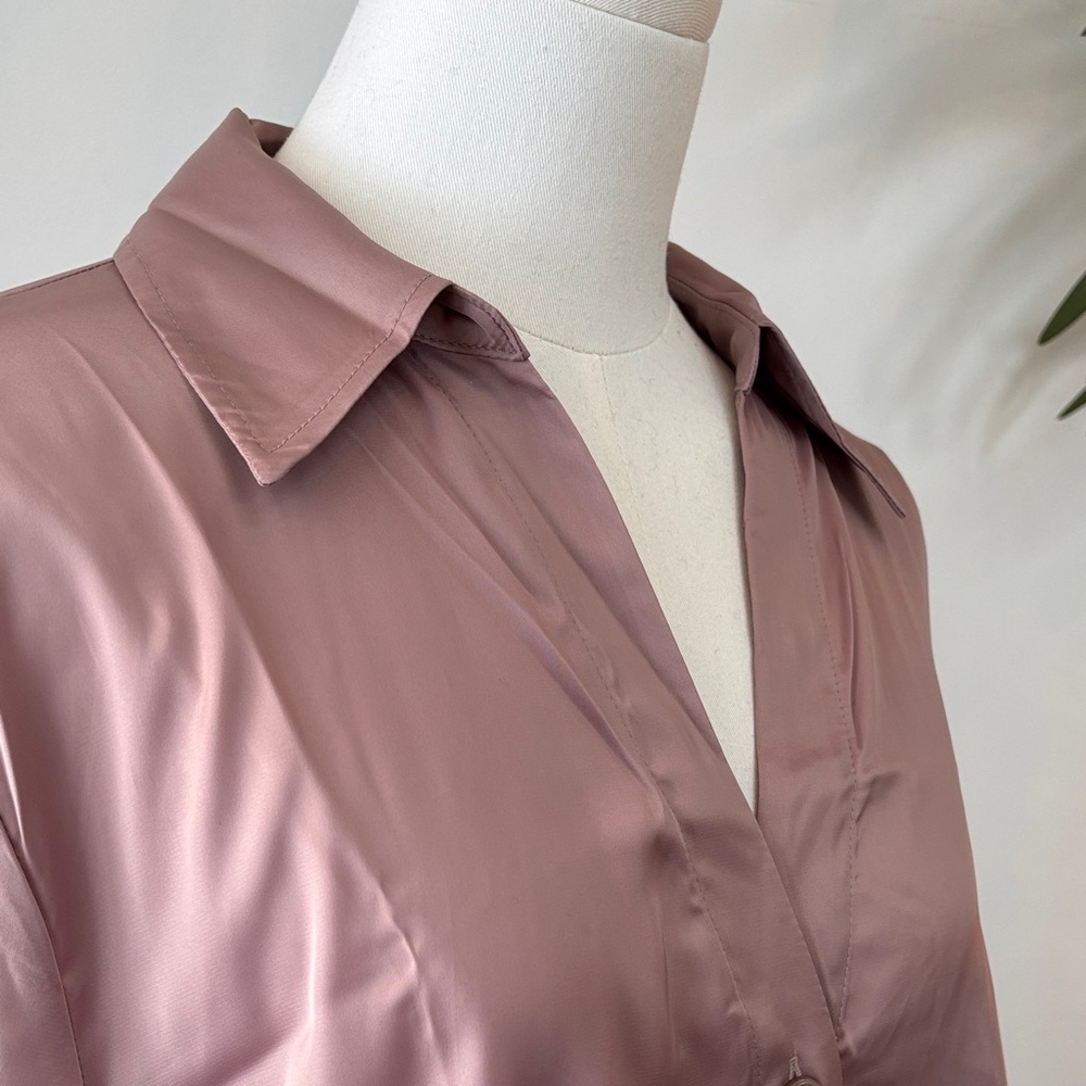 H&M NWT Silky Mauve Button-Up Blouse L - Picture 4 of 8